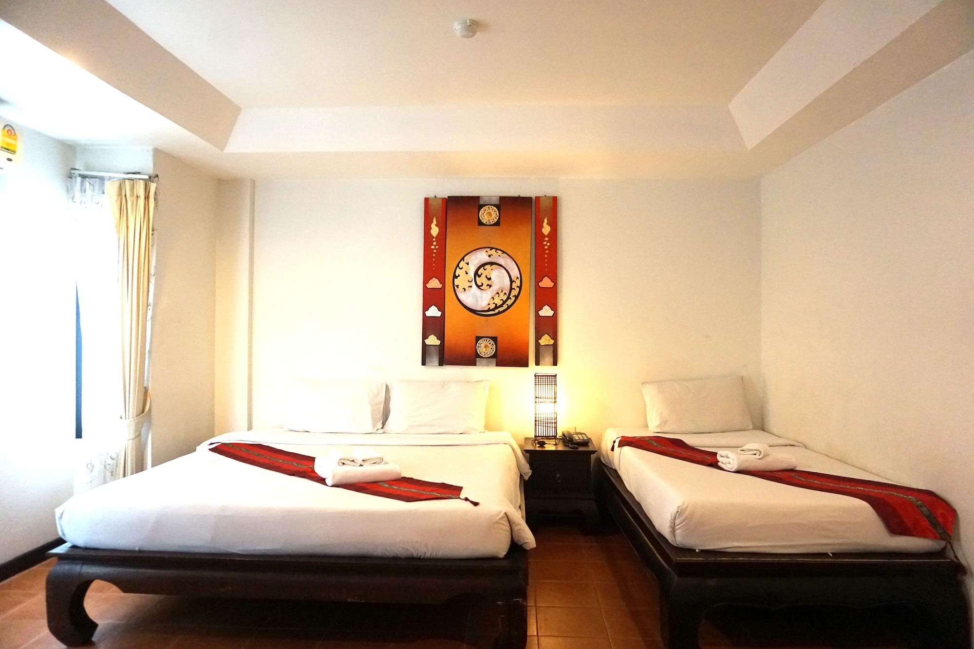 צ'יאנג מאי Wangburapa Grand Hotel מראה חיצוני תמונה